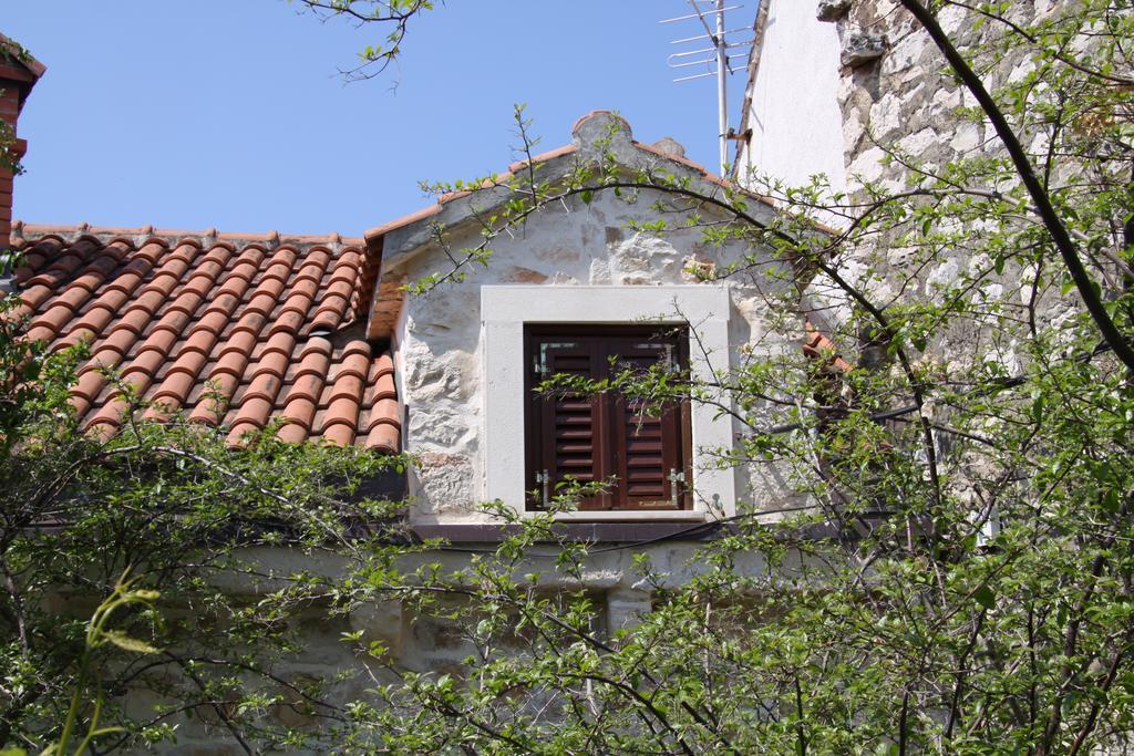 Villa Rustika Sutivan Exterior photo